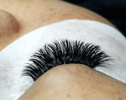 VOLUME LASH EXTENSIONS