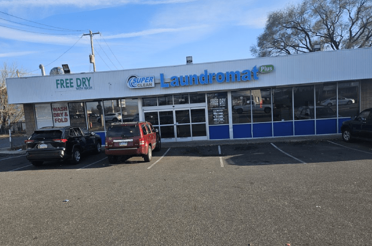 Super Clean Laundromat Plus