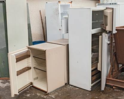 REFRIGERATOR HAULING