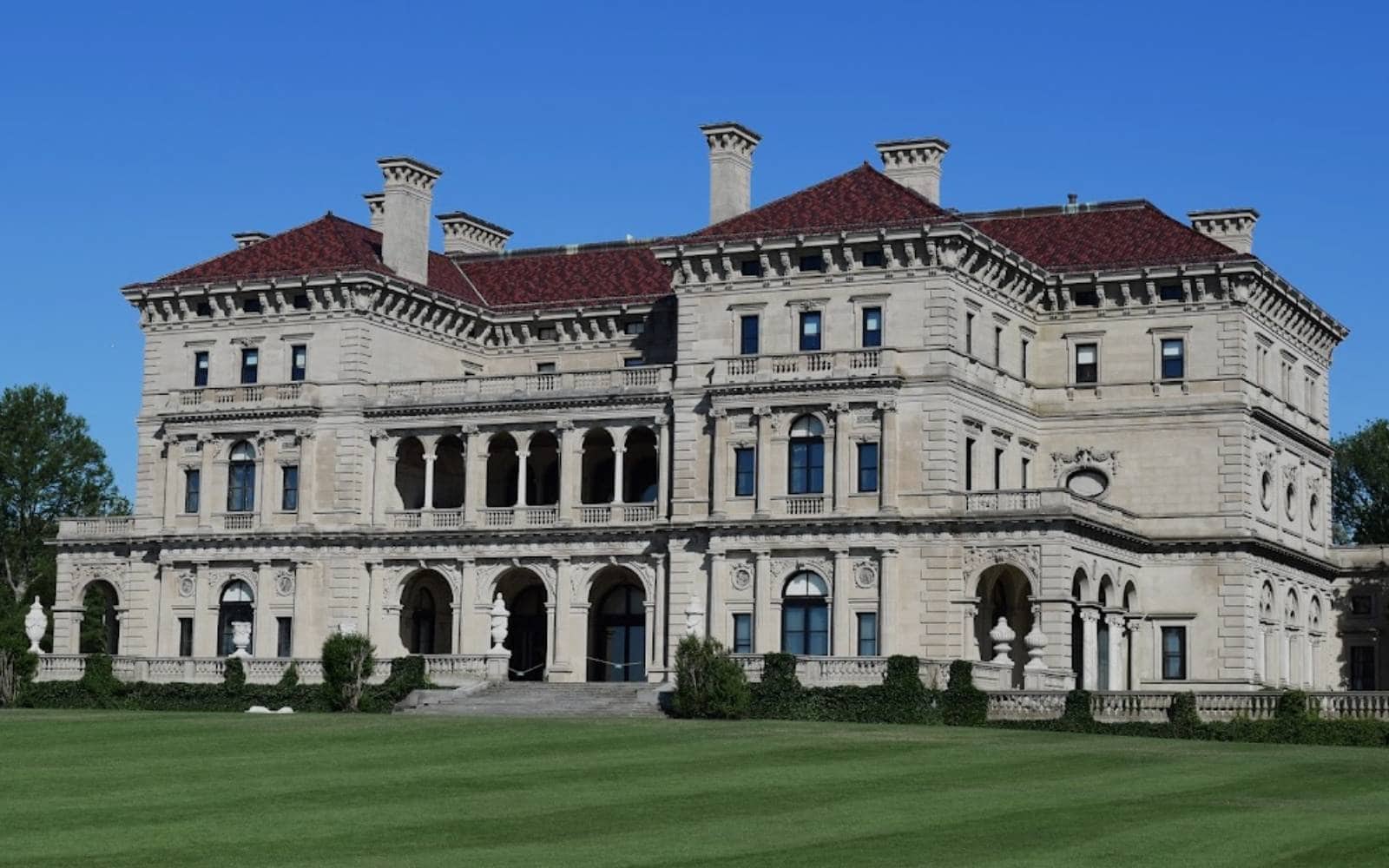 Newport Mansion Tours