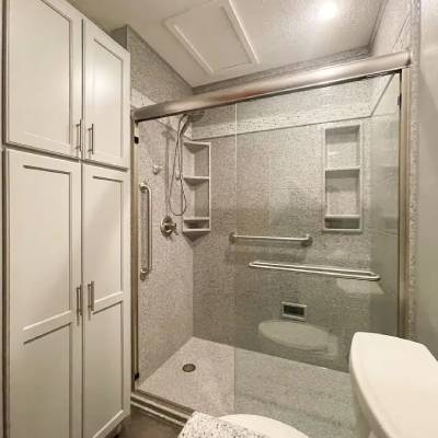 BARRIER-FREE SHOWER