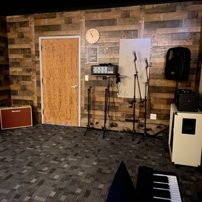 RENTAL MUSIC STUDIO