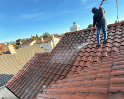 PRESSURE WASHING SERVICE