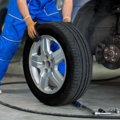 AUTO AND TIRE SHOP