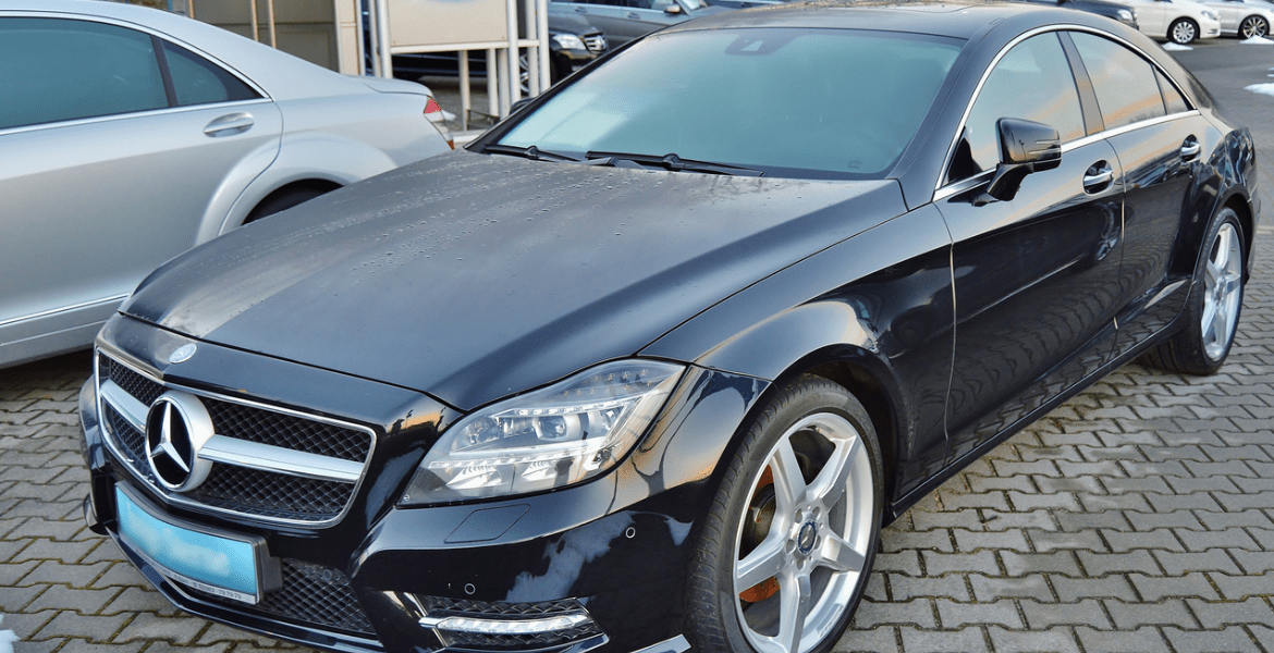 Black Luxe South Bend