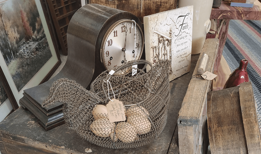 A & J's Hillbilly Hut