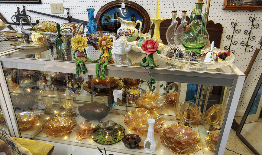 A & J's Hillbilly Hut