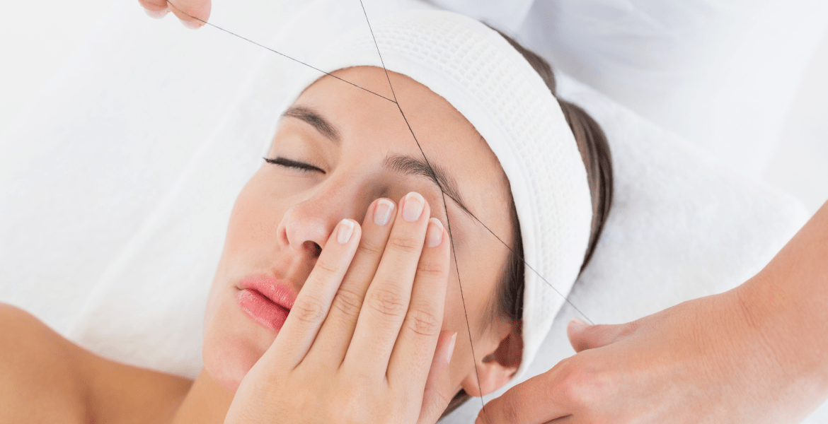 Eyelashes R Us - Thread 'N' Wax Away