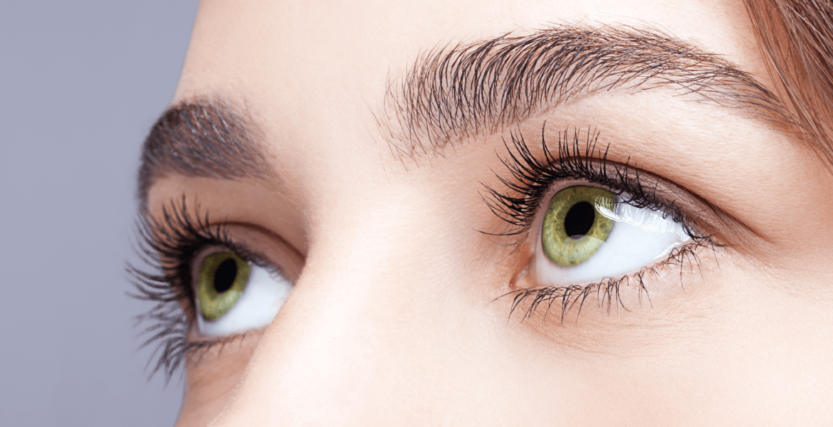 Eyelashes R Us - Thread 'N' Wax Away