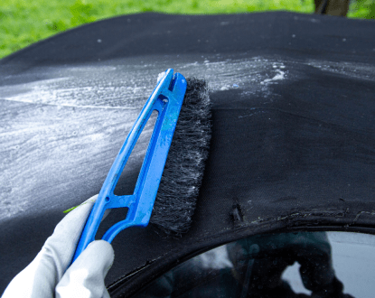 CONVERTIBLE ROOF CLEANING