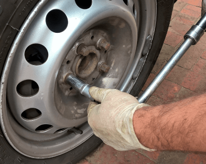 TIRE CHANGE SERVICE