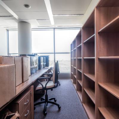 COMMERCIAL MOVING SERVICES