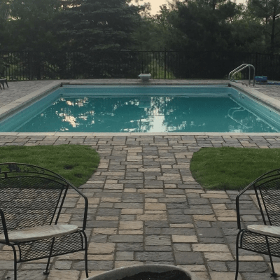 CUSTOM POOLS