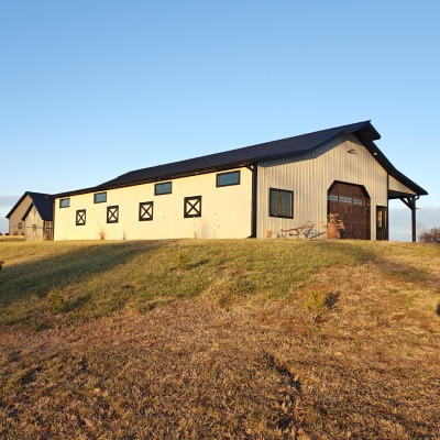 POLE BARN BUILDING