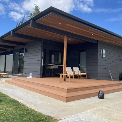 CUSTOM HOME BUILDING