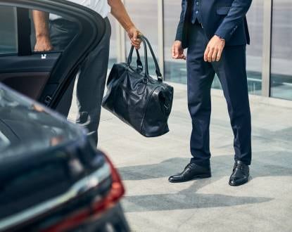 LUXURY TRANSPORTATION SERVICE