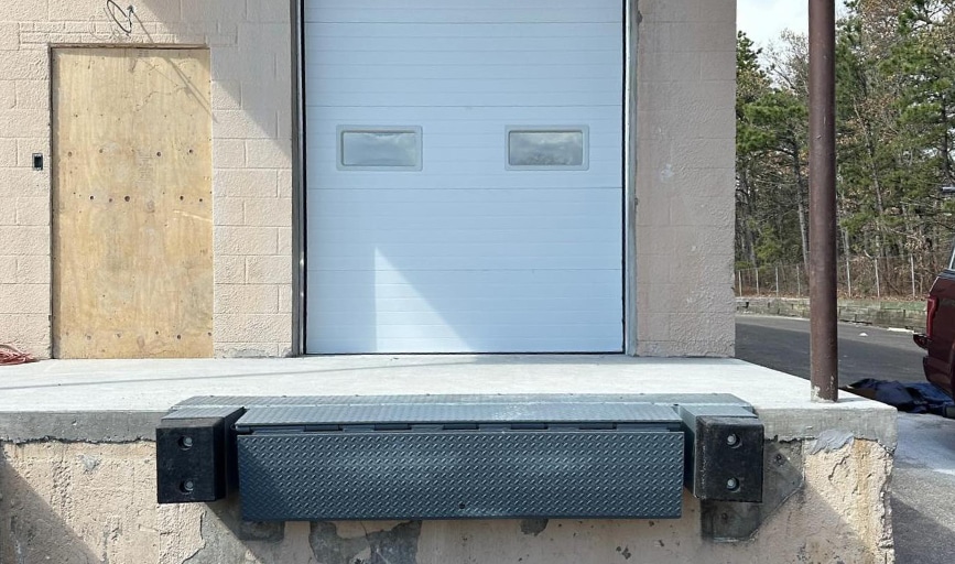 Top Quality Doors & Dock