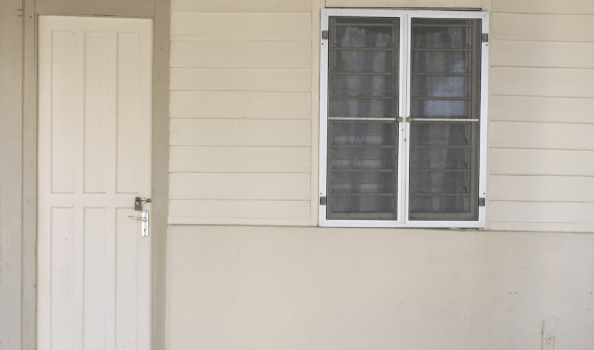 American United Re-Screens