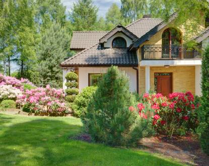 RESIDENTIAL LANDSCAPING