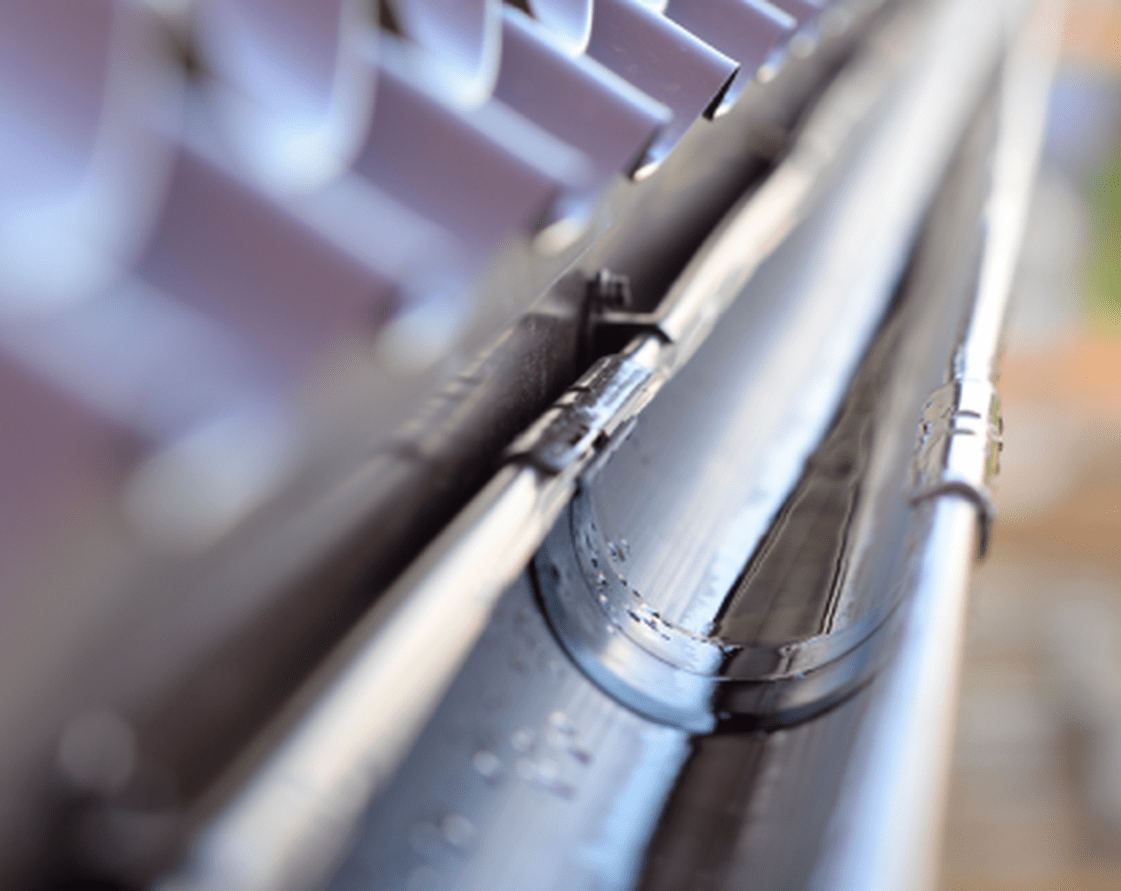 GUTTER PRESSURE WASHING