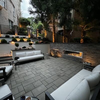 OUTDOOR LIVING CONSTRUCTION