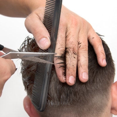 MEN'S HAIRCUT