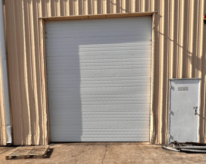 COMMERCIAL GARAGE DOOR
