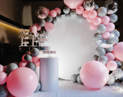 CUSTOM BALLOON DECOR