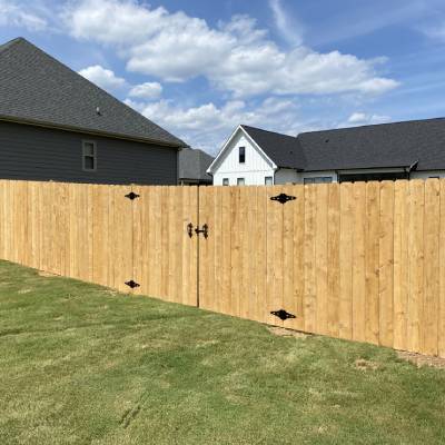 WOOD FENCE INSTALLATION