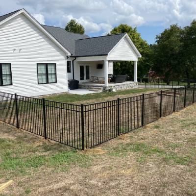 ALUMINUM FENCE INSTALLATION
