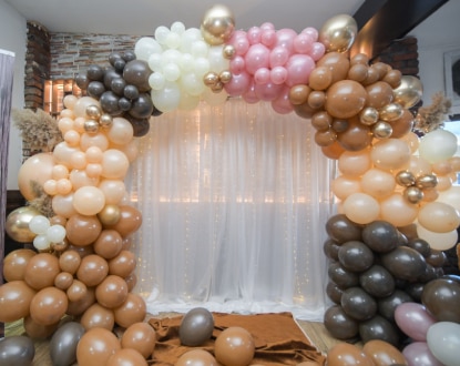 BALLOON ARCHES