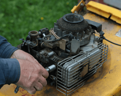 MOBILE LAWN MOWER REPAIR