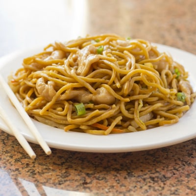 CHICKEN LO MEIN