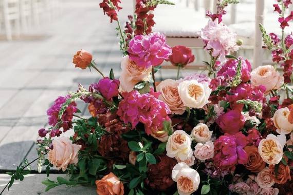 Tropic all Blooms n' More LLC