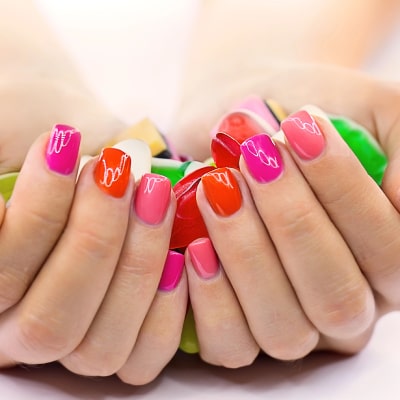 MANICURE