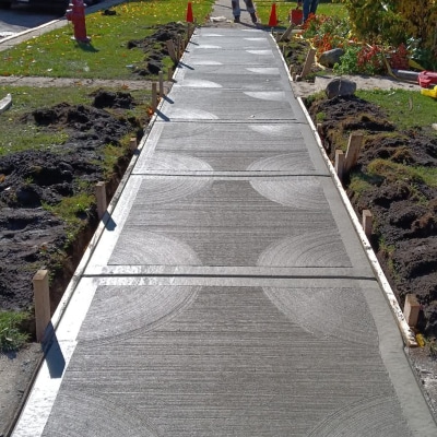 CONCRETE SIDEWALK INSTALLATION