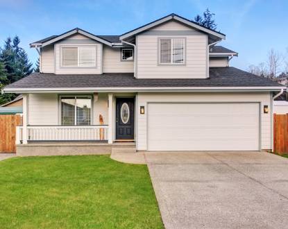 RESIDENTIAL GARAGE DOOR