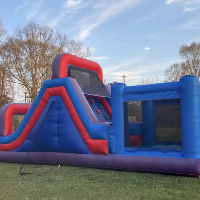 INFLATABLE OBSTACLE COURSES