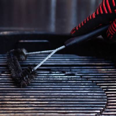 KETTLE CHARCOAL GRILL CLEANING