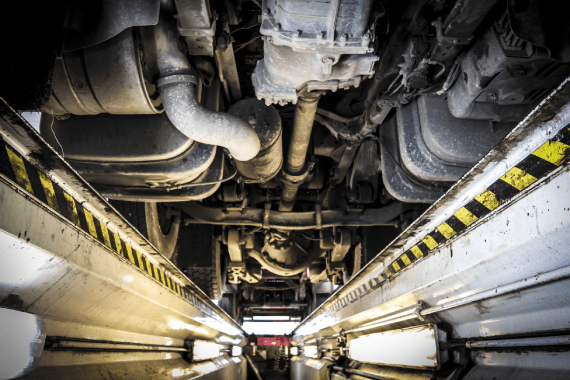 WILLIS'S TRUCK & TRACTOR TECH