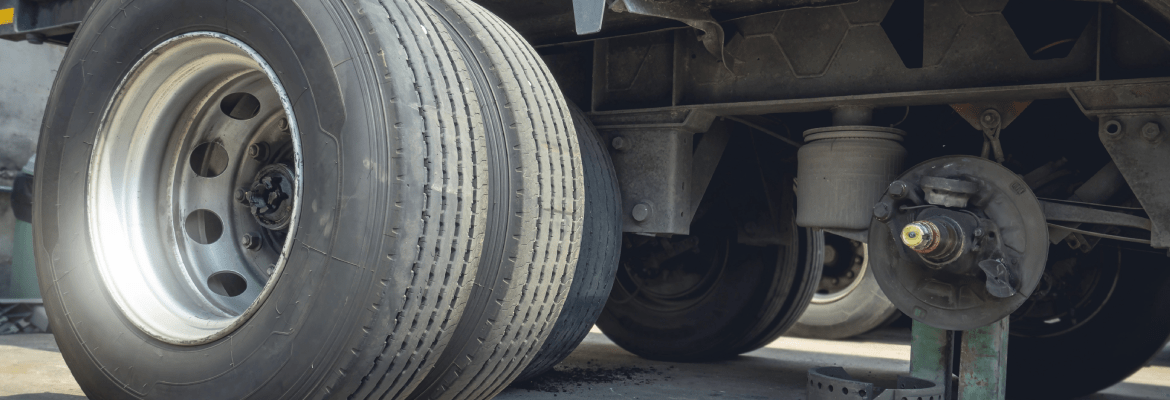 WILLIS'S TRUCK & TRACTOR TECH