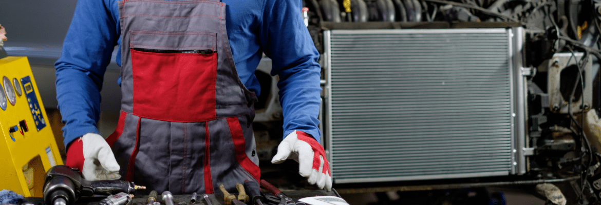 WILLIS'S TRUCK & TRACTOR TECH