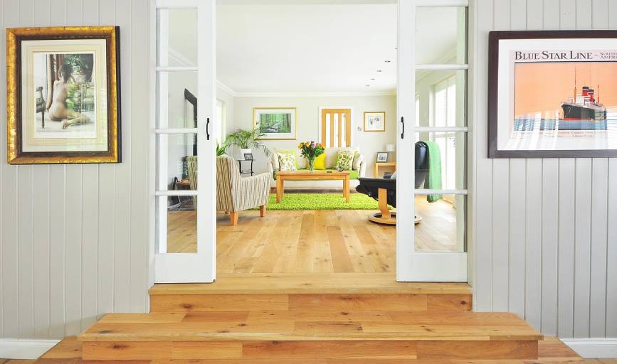 Mary's Loving Angels