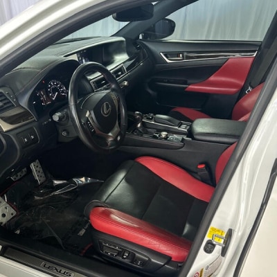 AUTO DETAILING SERVICE