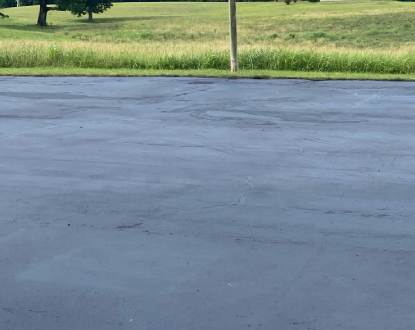 ASPHALT SEALCOATING