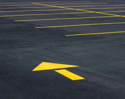 COMMERCIAL LINE STRIPING