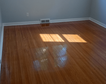 HARDWOOD FLOOR REFINISHING