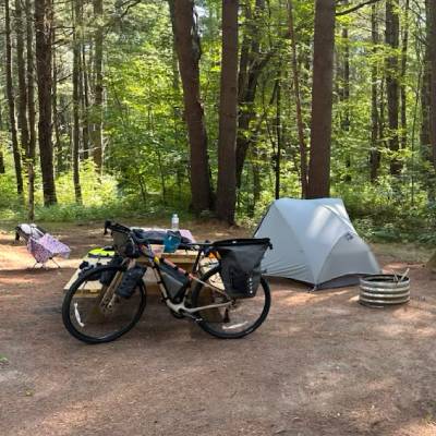 TENT CAMPING