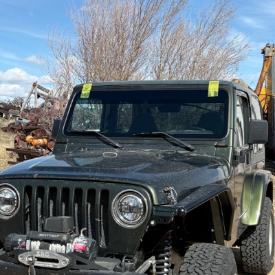 AUTO GLASS INSTALLATION