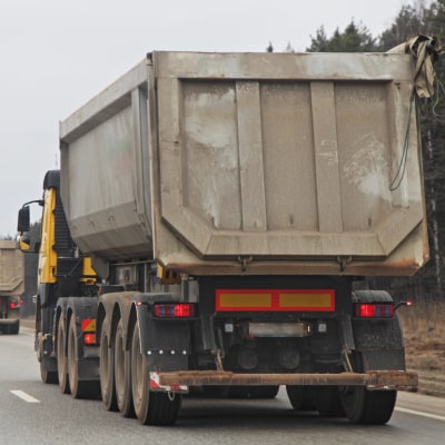 DUMP TRUCK SERVICE